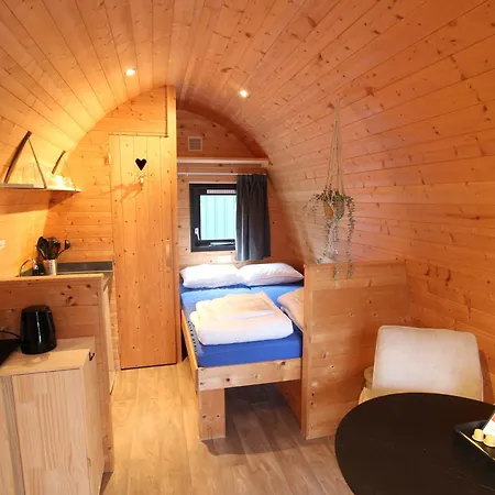 Wood 2 Personen Camping *